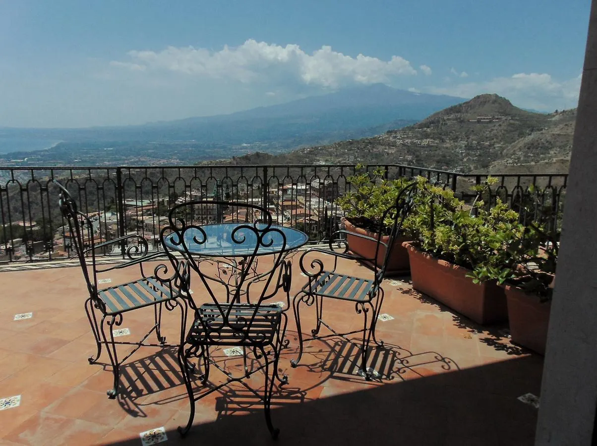 Villa Sara Taormina 3*,  Italy