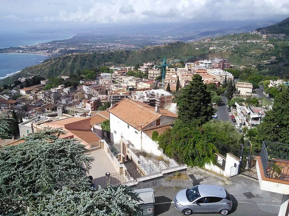 Villa Sara Taormina Bed & Breakfast